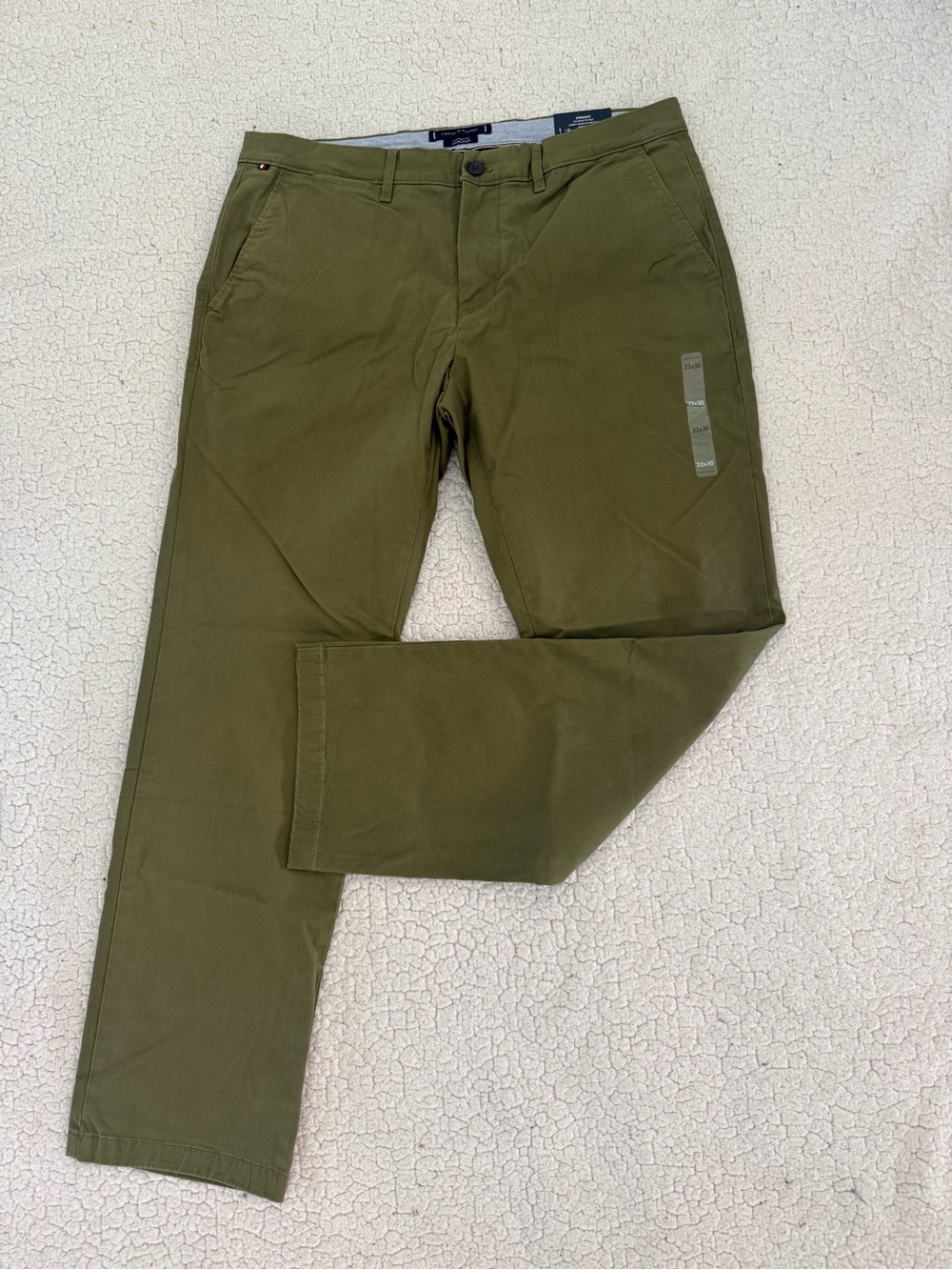 New mens Sz 32-30 Tommy Hilfiger Olive Green Slim Chinos